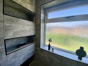 En-Suite- click for photo gallery